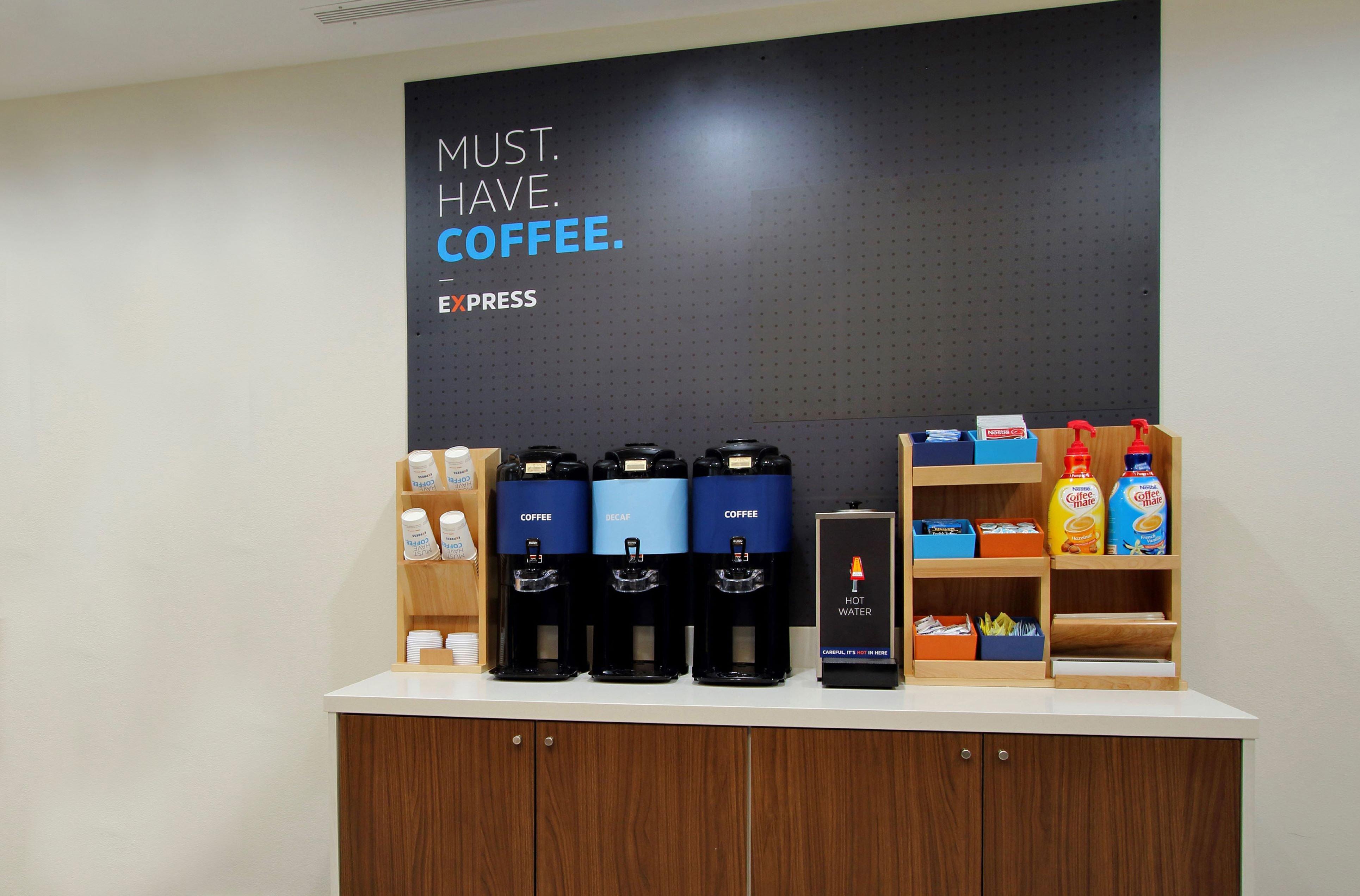 普拉茨堡戴斯旅馆&套房酒店 外观 照片